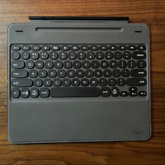 SLIM GO ZAGG KEYBOARD FOR GEN 3&4 IPAD PRO 12.9 - Picture 7 of 12